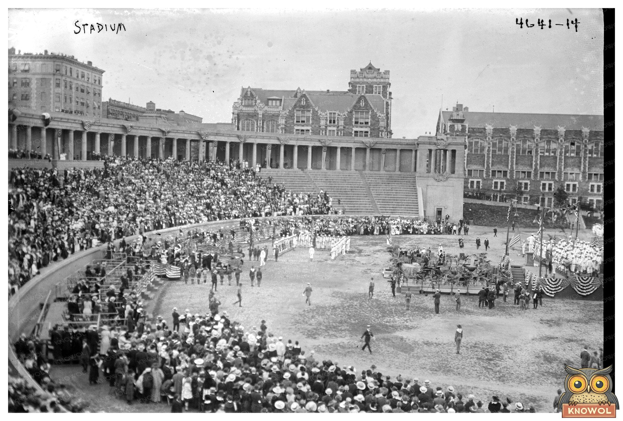 1917 Vintage Stadium: A Glimpse of Early Sports Culture