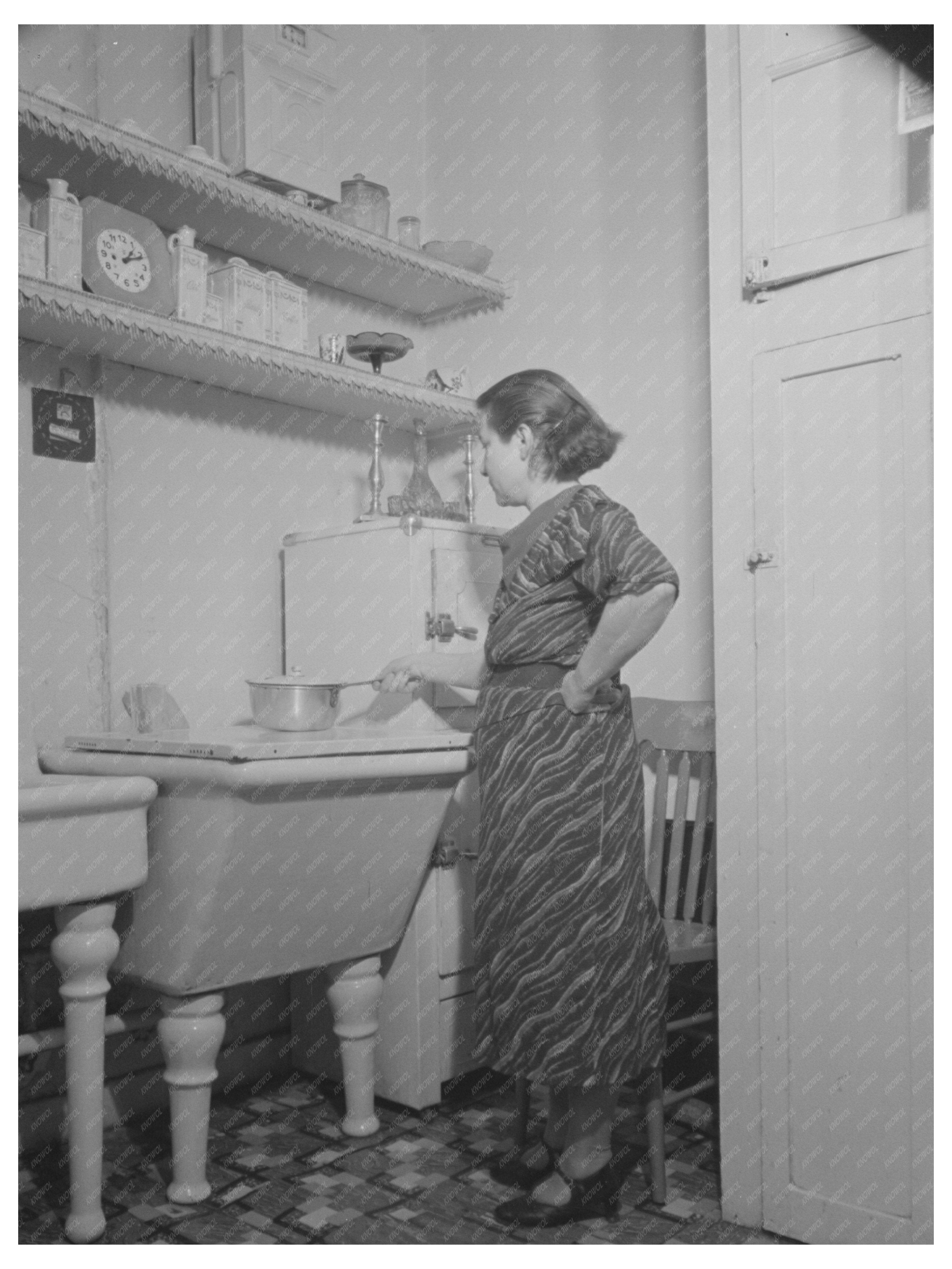 Nathan Katzs Bronx Apartment November 1936