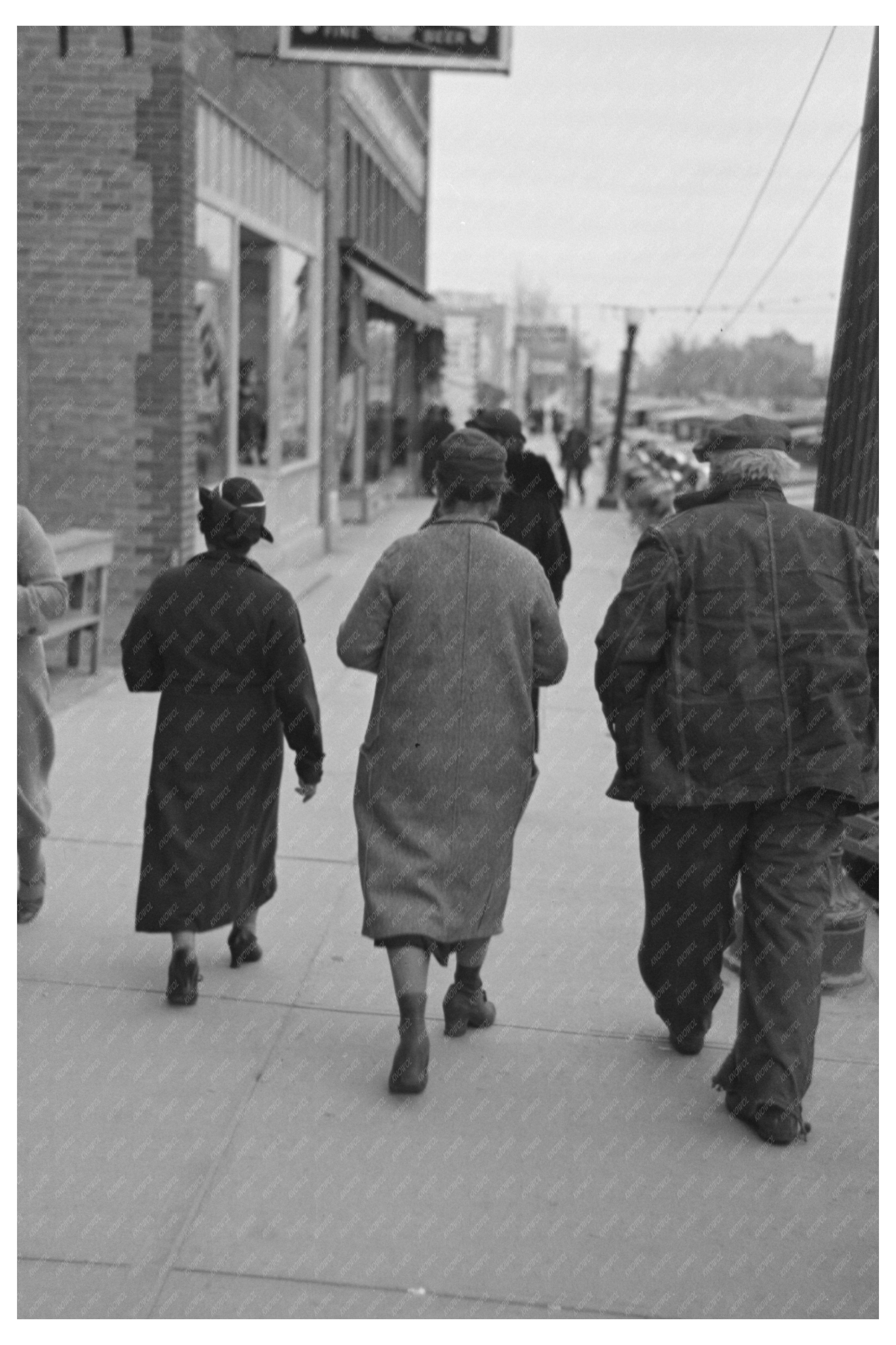 Farm Couple in Williston North Dakota October 1937