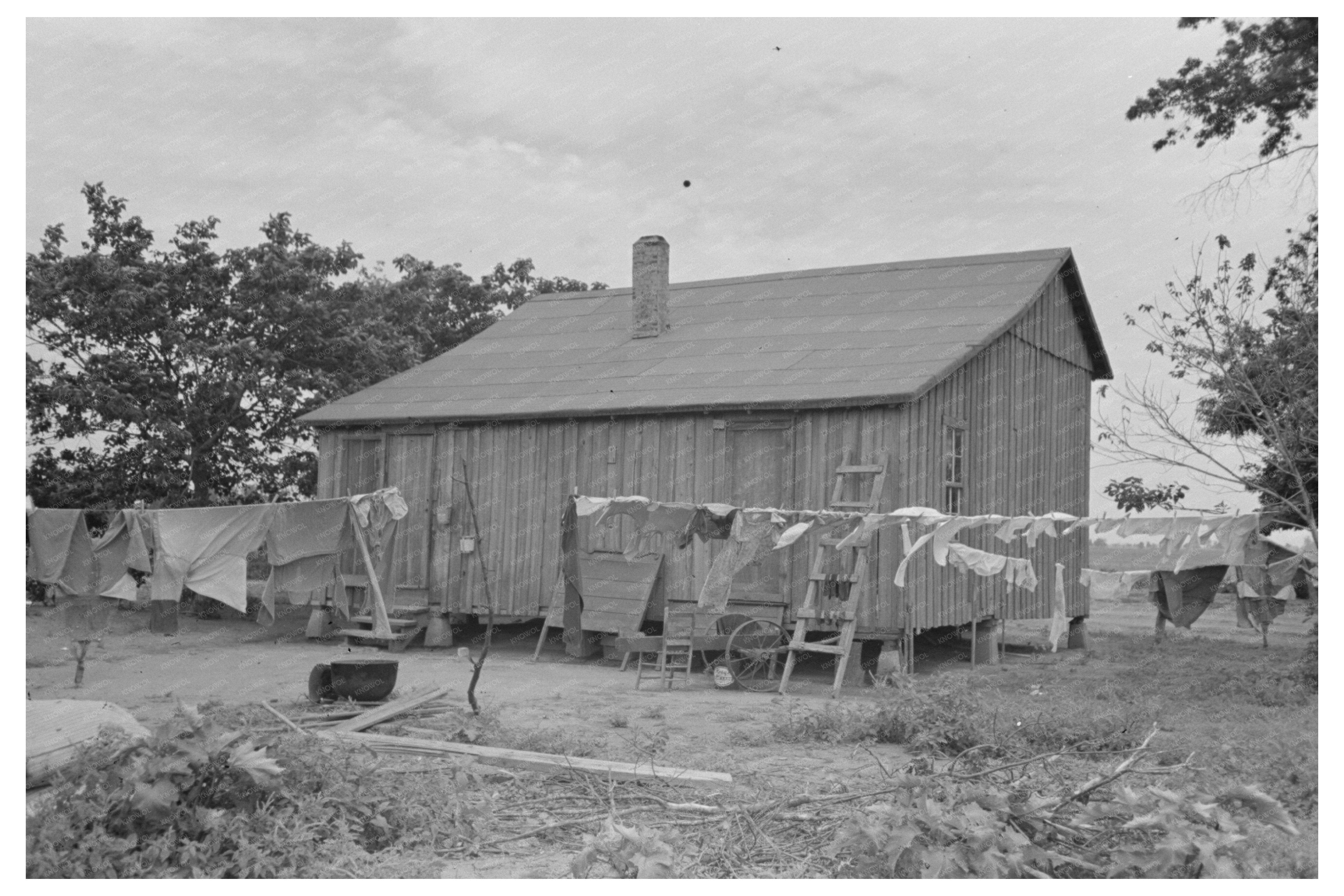 Vintage Cabin in Southeast Missouri Farms 1938