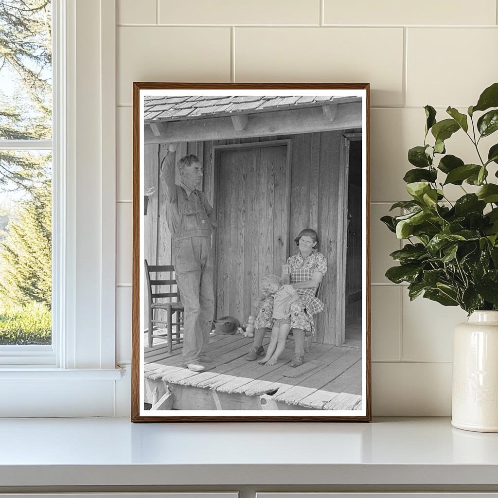 Grandmother and Child at Missouri Farm May 1938