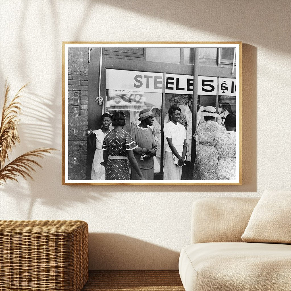 Women at Ten Cent Store Steele Missouri August 1938