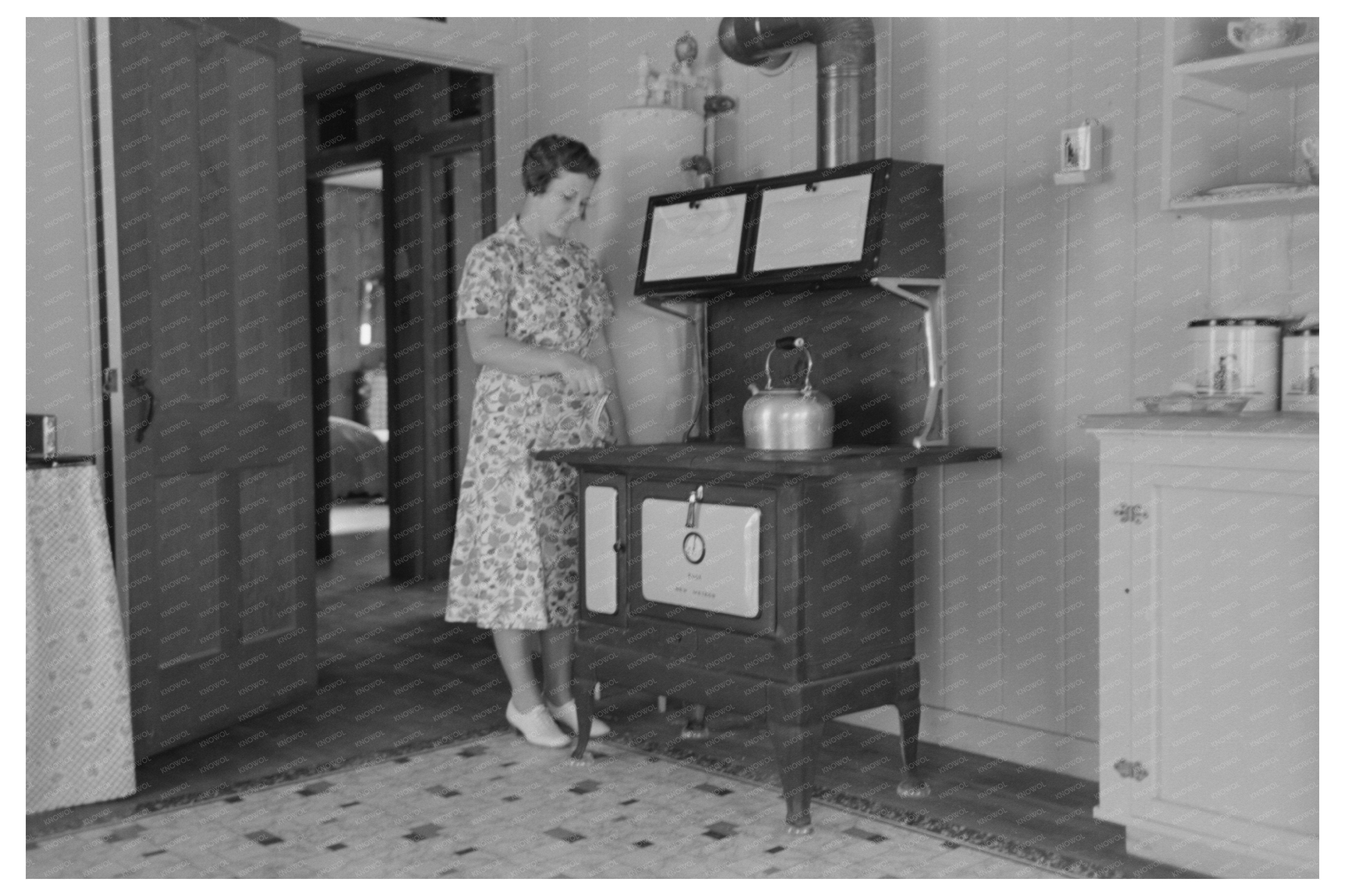 Vintage Bathroom in Arkansas Farmers Home 1938
