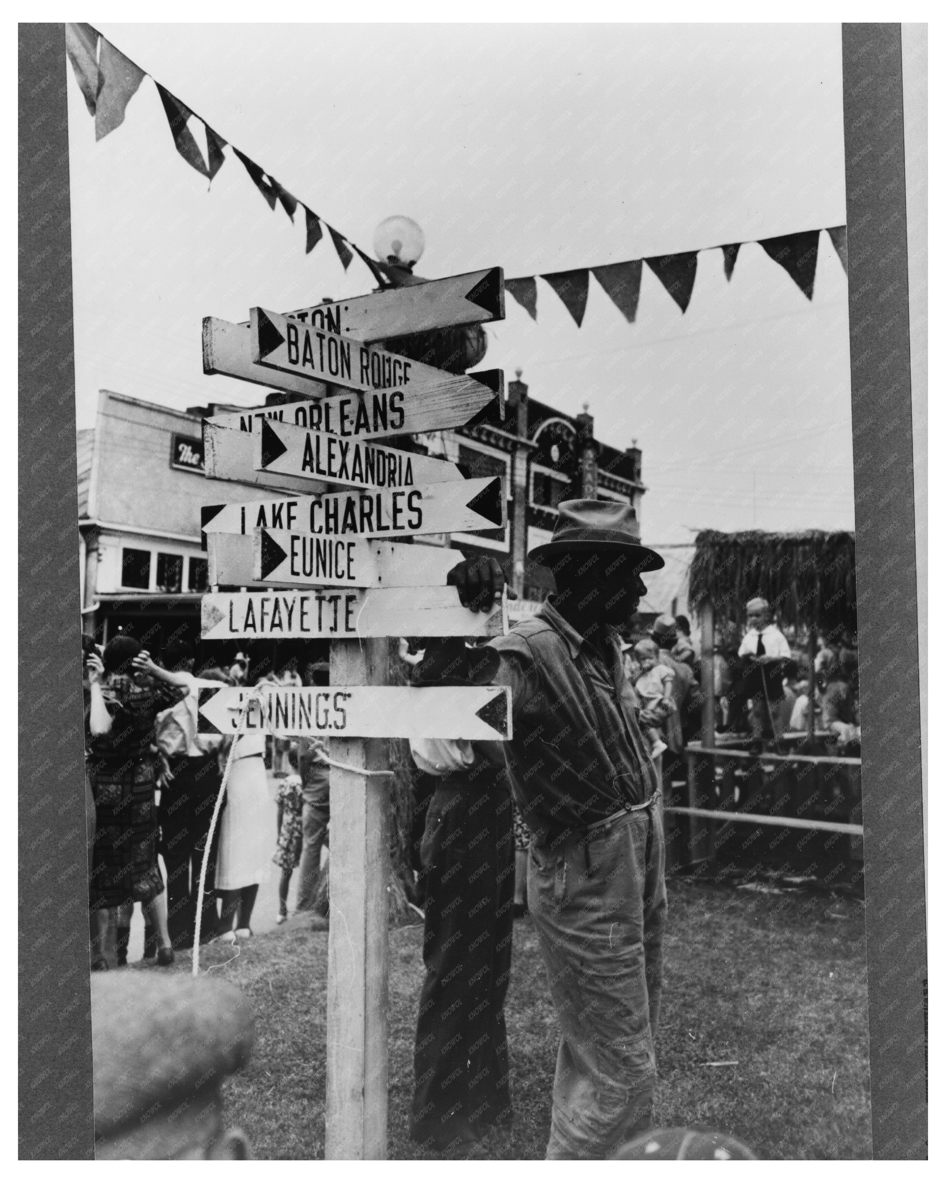 Highway Direction Markers in Crowley Louisiana 1938