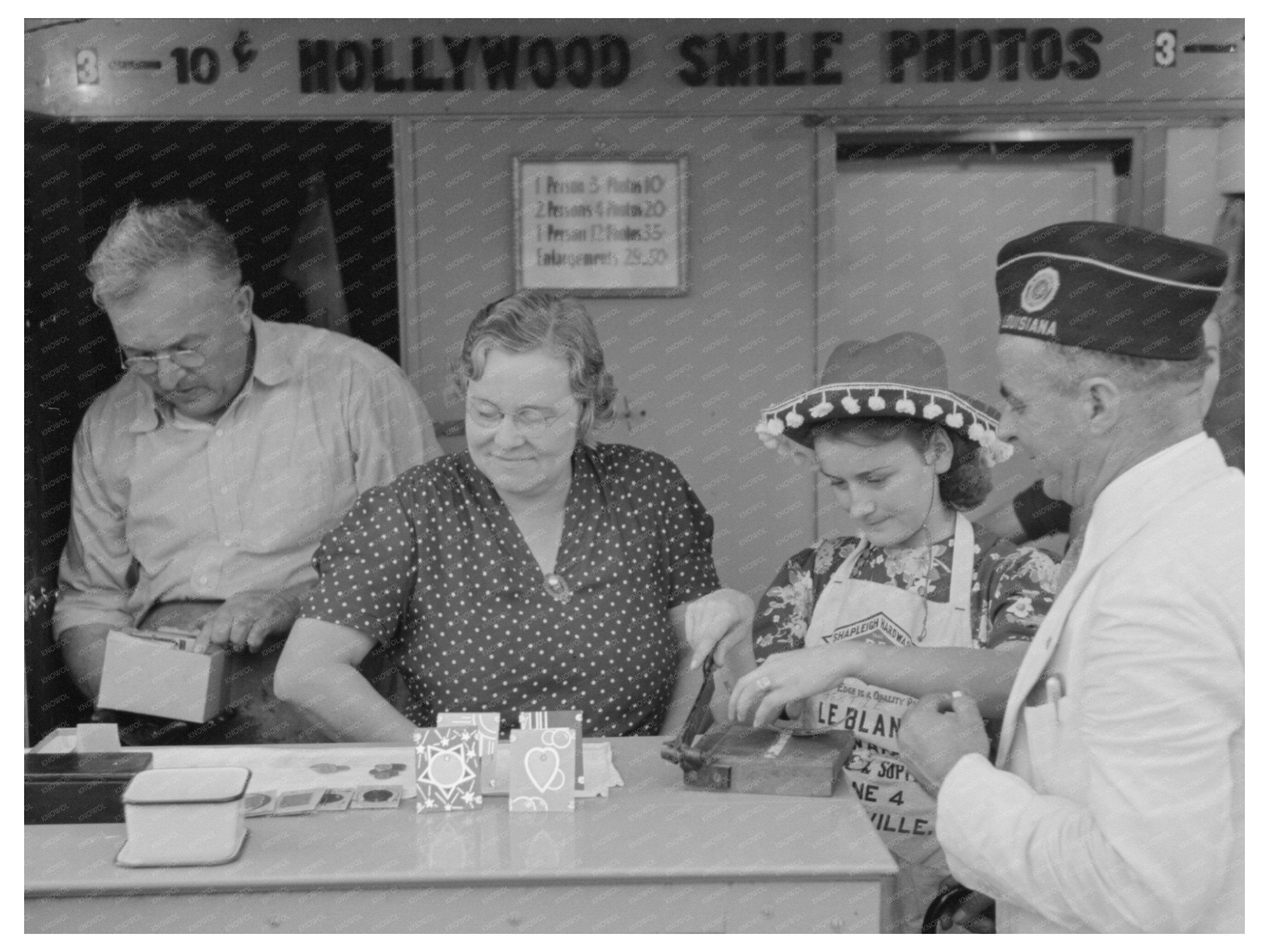 Itinerant Photographer Stand at Louisiana State Fair 1938