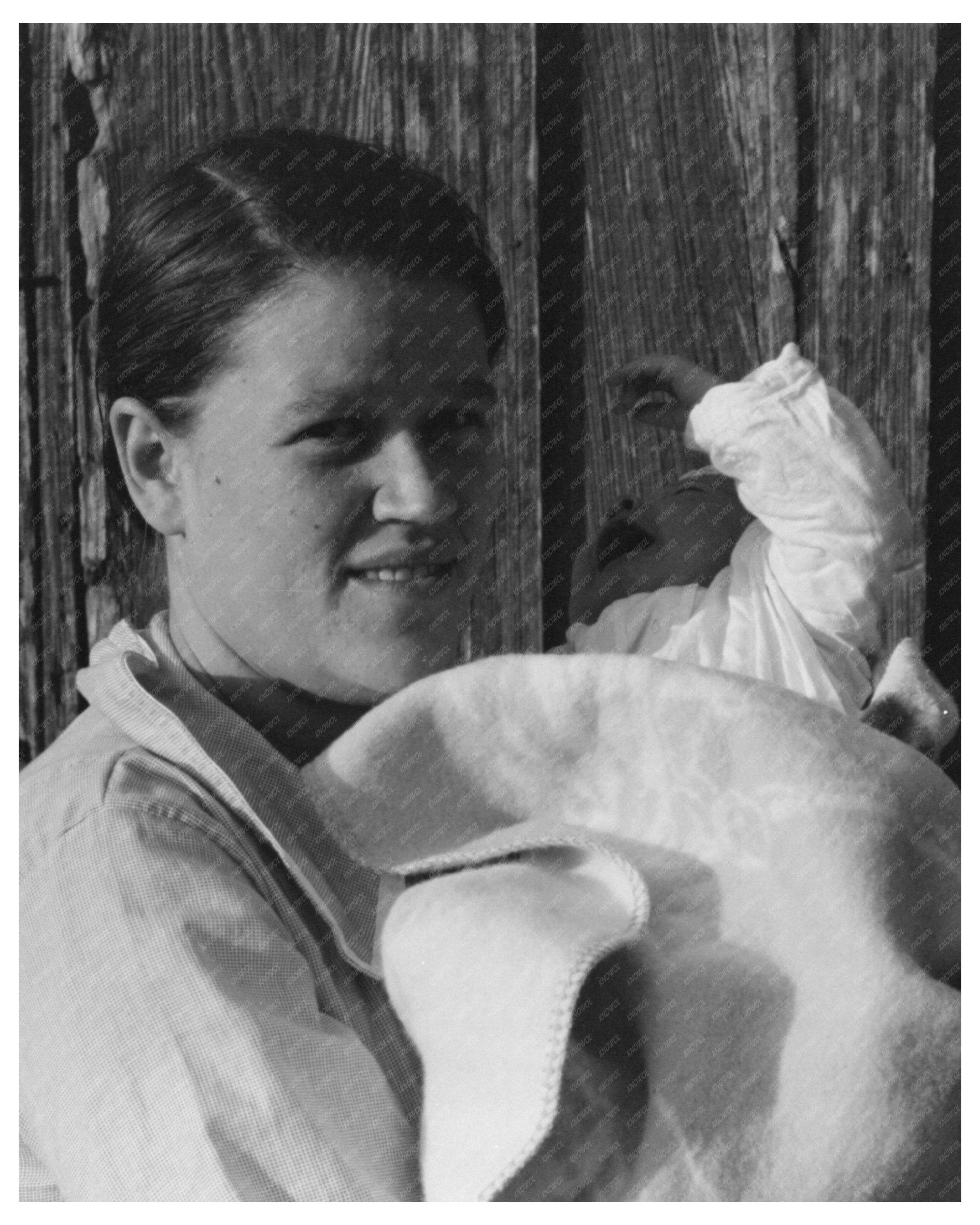 Woman and Child in Sugarcane Fields New Iberia 1938