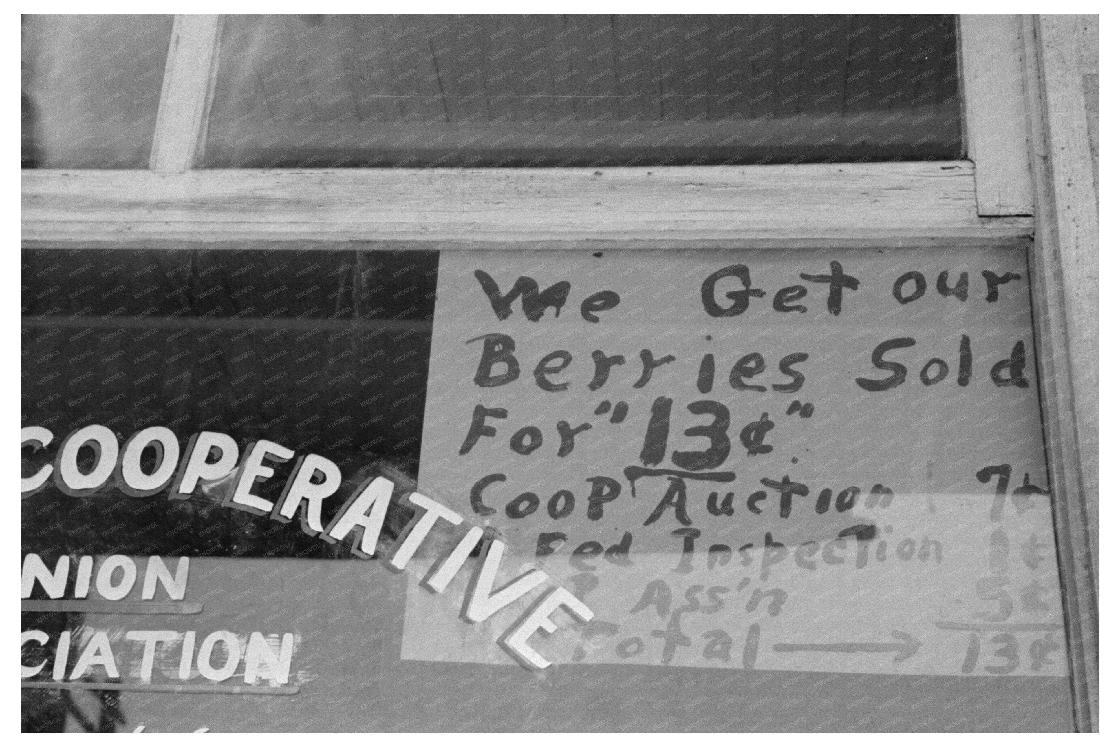 Strawberry Commission Sign in Hammond Louisiana 1939