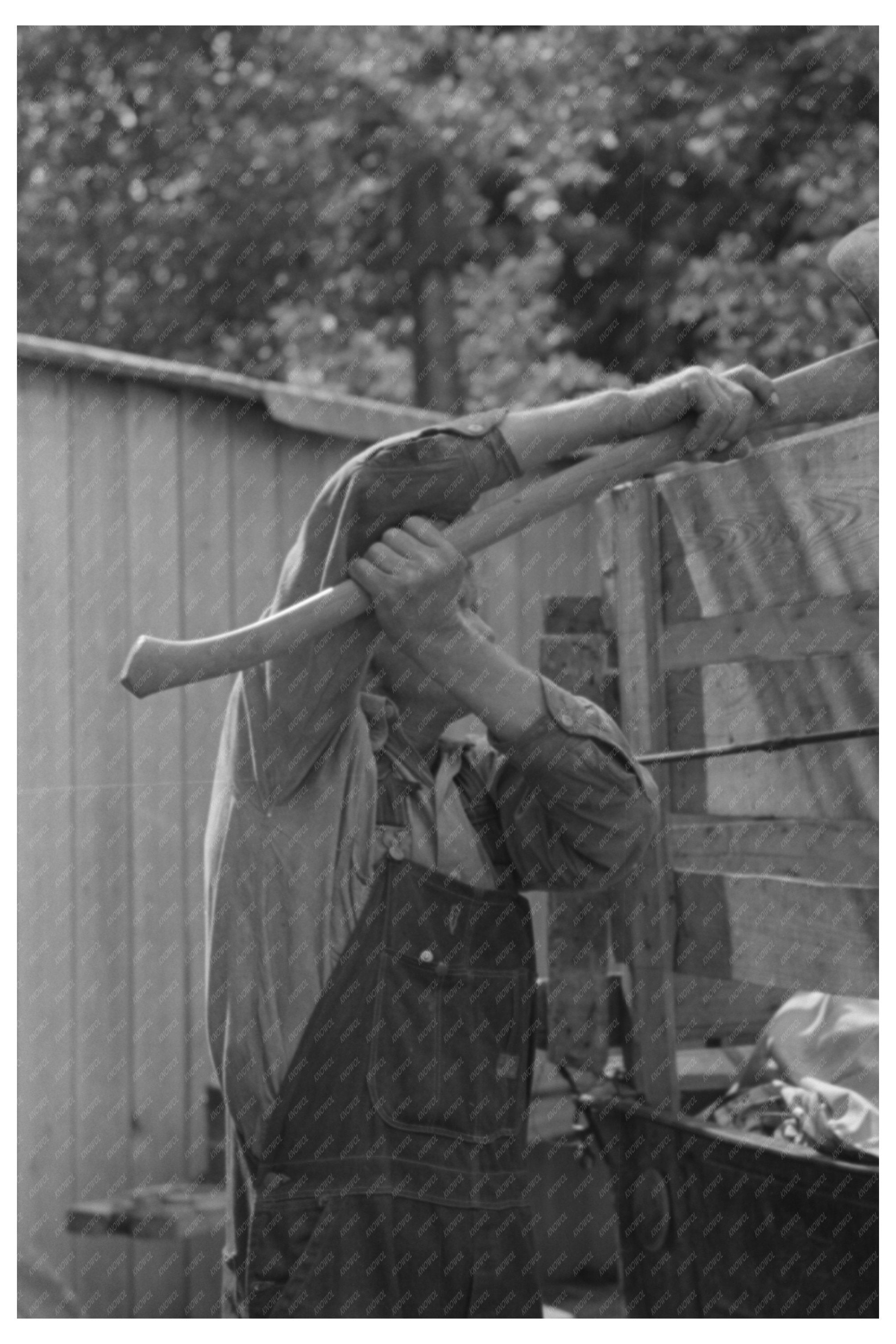 Migrant Worker Building Crib Bow Truck July 1939