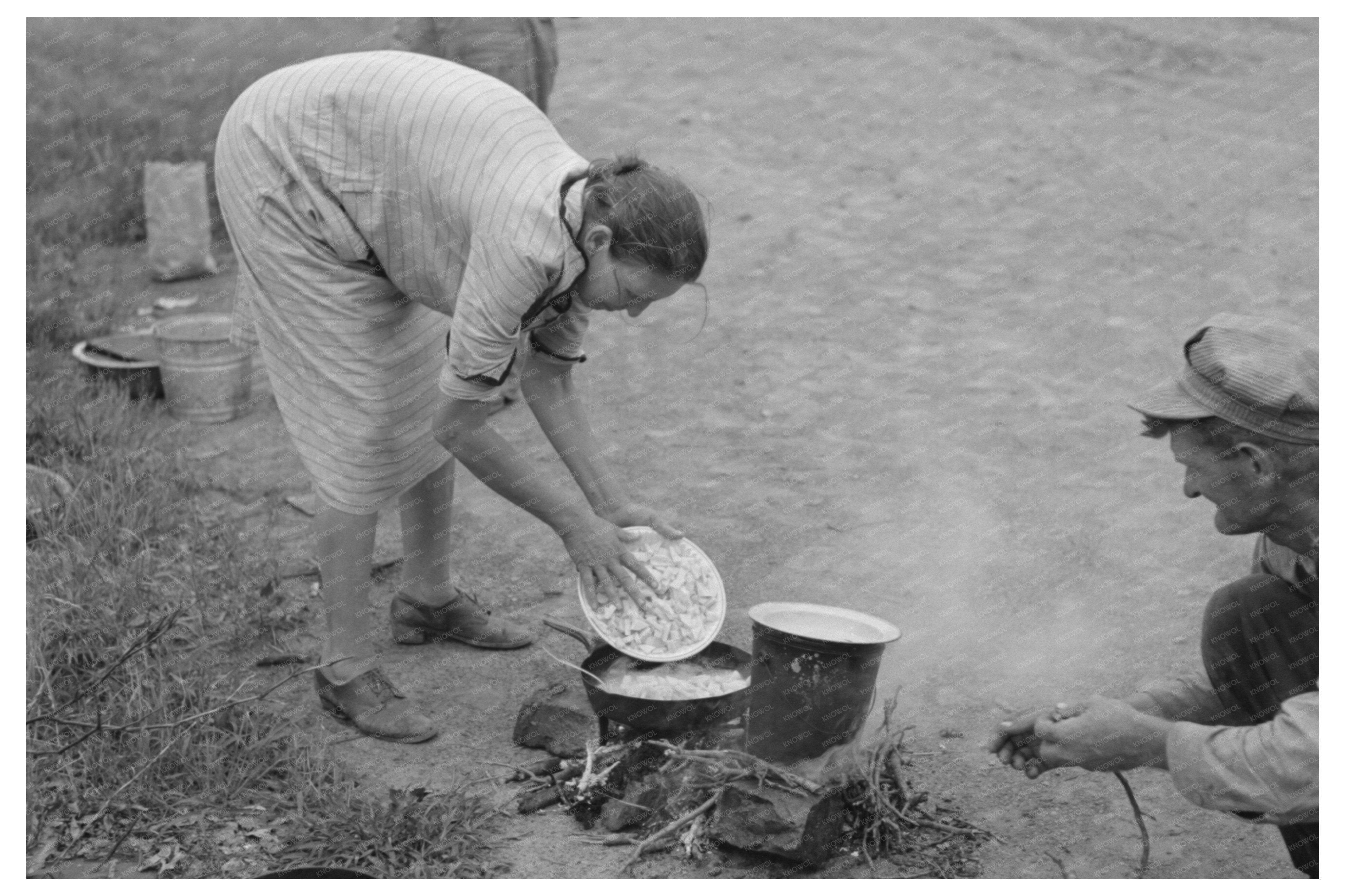 Migrant Family Preparing Lunch July 1939 Oklahoma