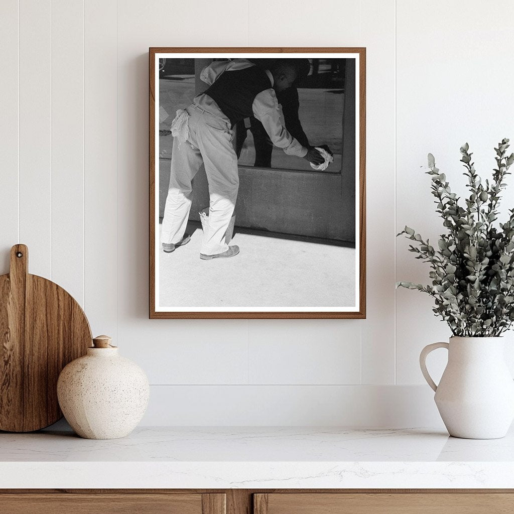 Window Washing in Taylor Texas 1939