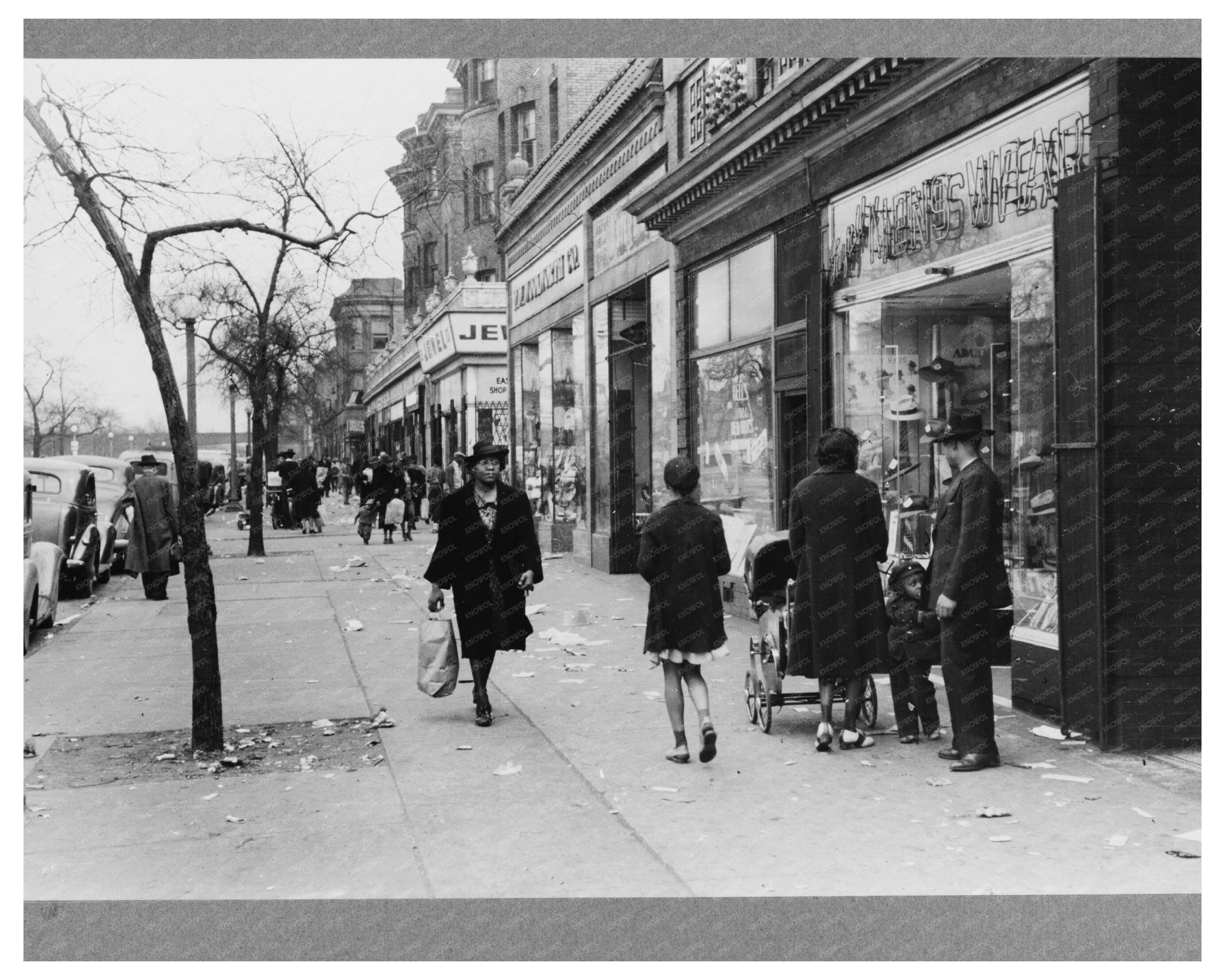 Chicago African American Community Street Scene April 1941