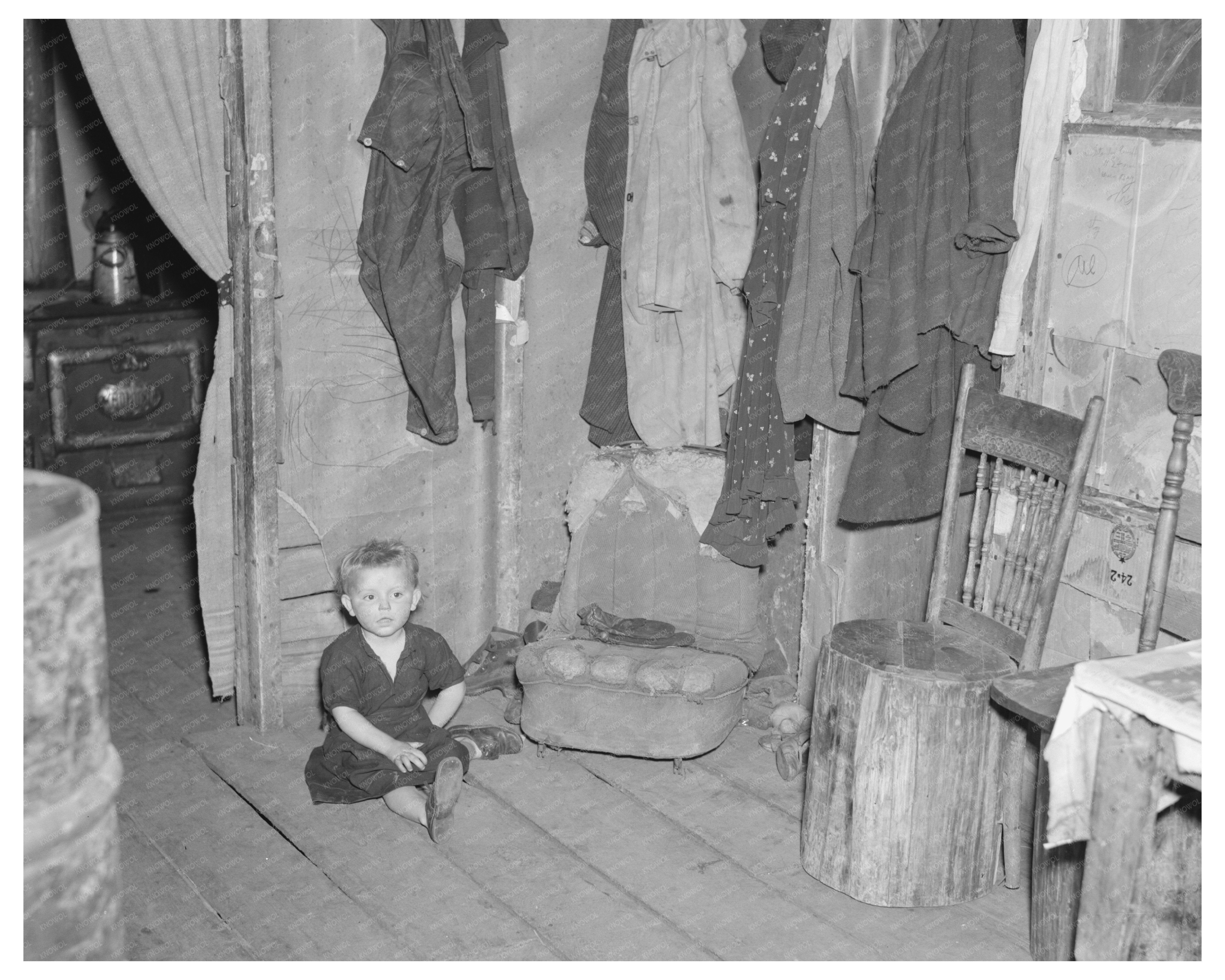 Child of Max Sparks in Wisconsin Home May 1937