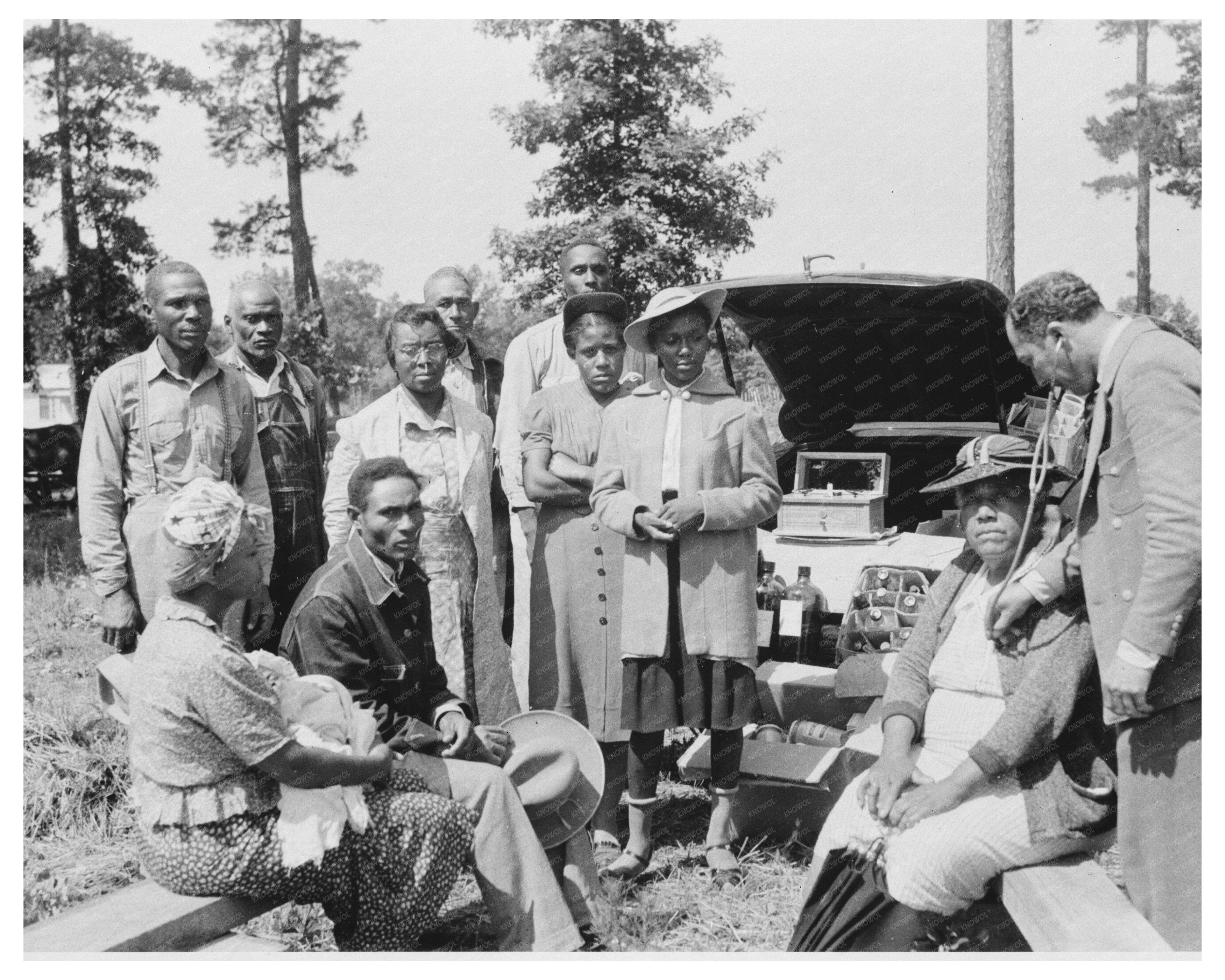 Dr. Lees Traveling Clinic at Sabine Farms 1941