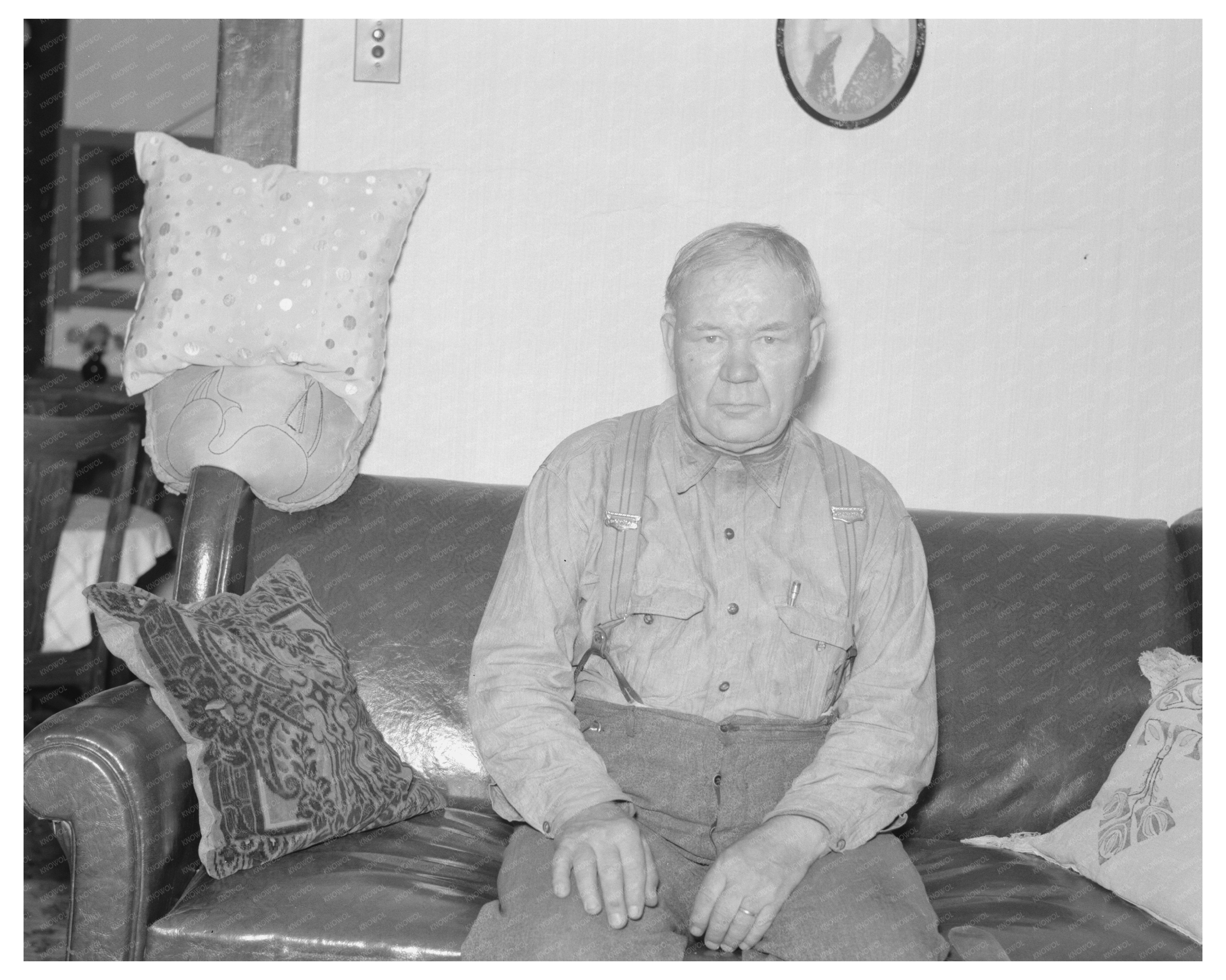 Winton Minnesota Resident August 1937 Vintage Photo