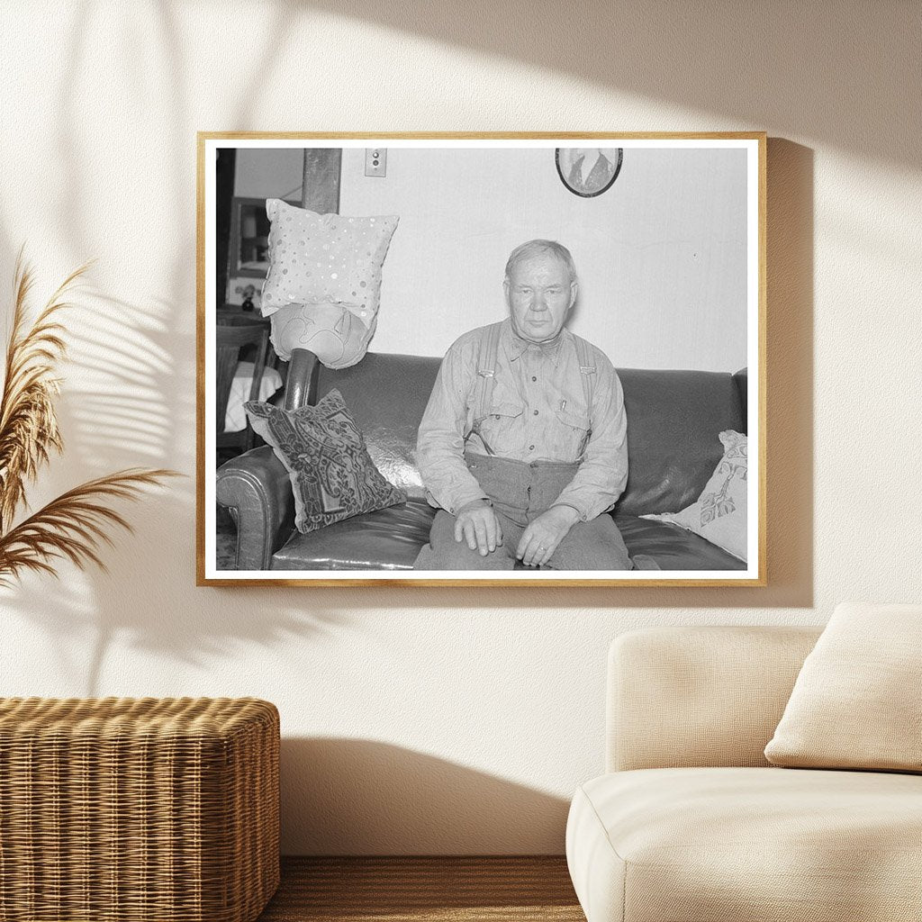 Winton Minnesota Resident August 1937 Vintage Photo
