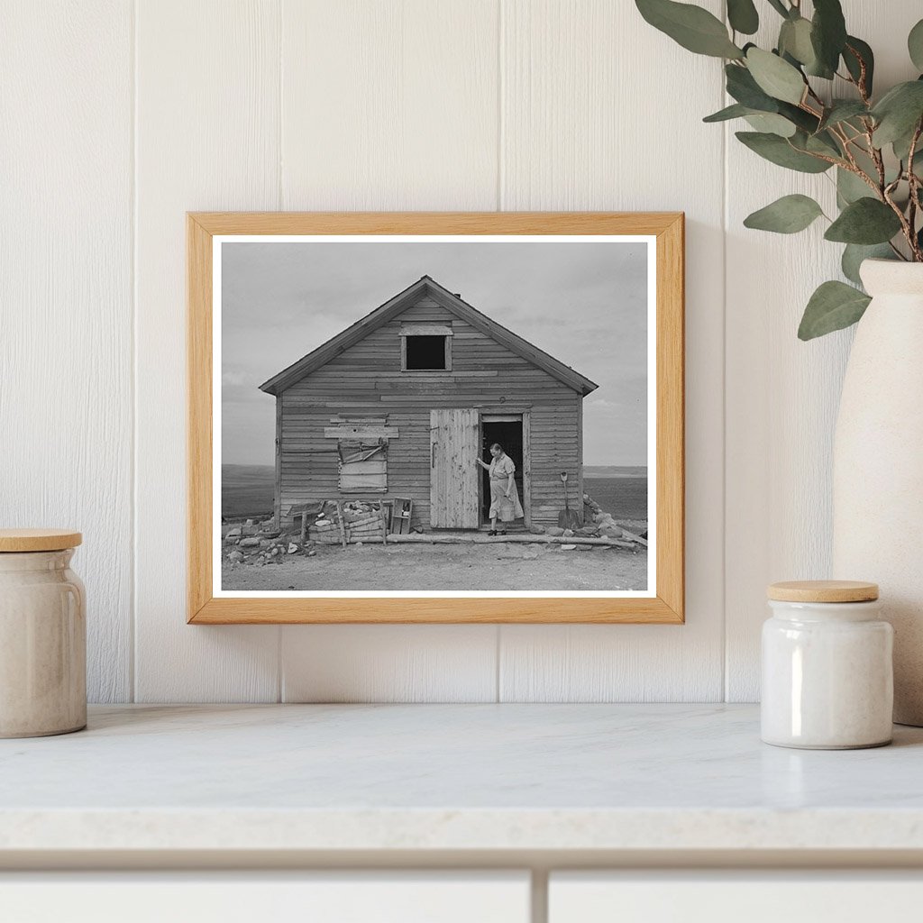 Mrs. Herman Gerling in Drought-Affected North Dakota 1937