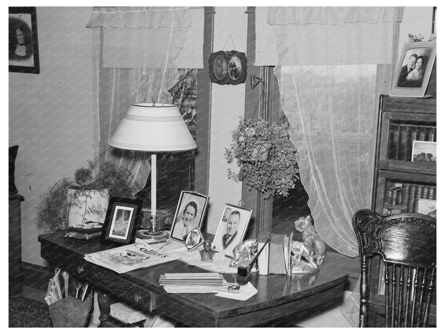 Vintage Living Room Table of George Bolster 1937