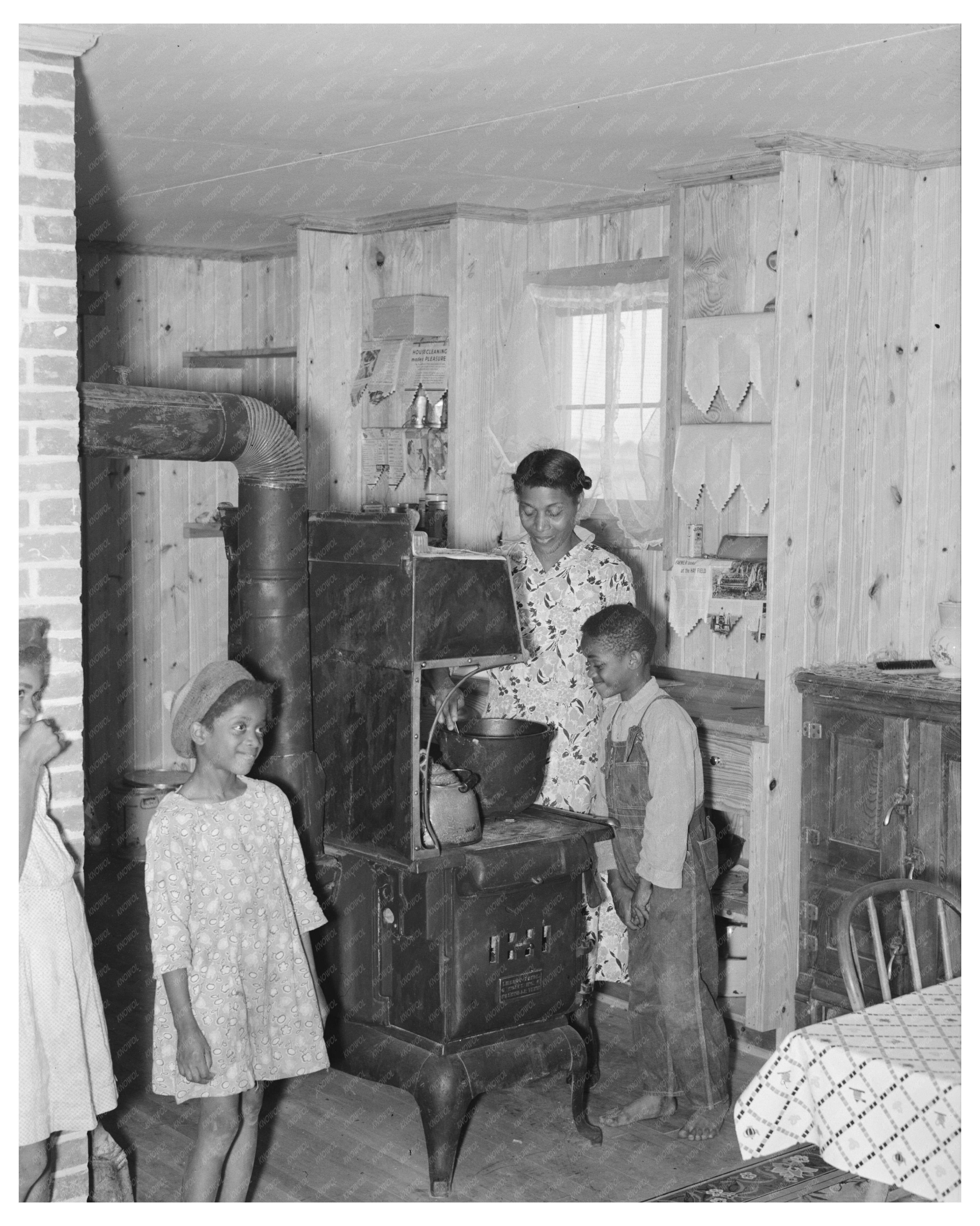 Sharecropper Family in La Forge Project Missouri 1938
