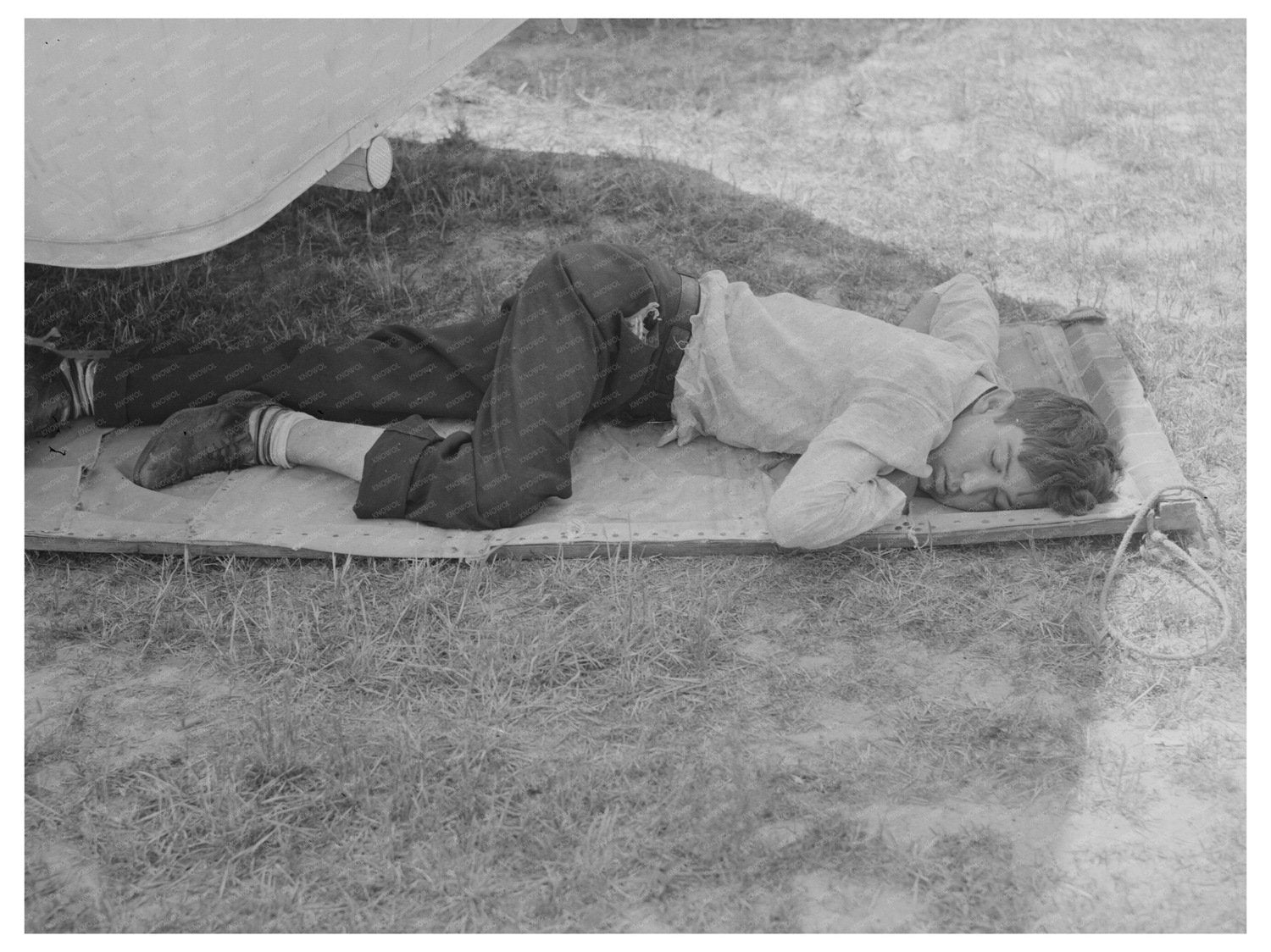 Lasses-White Show Member in Hammock Sikeston Missouri 1938
