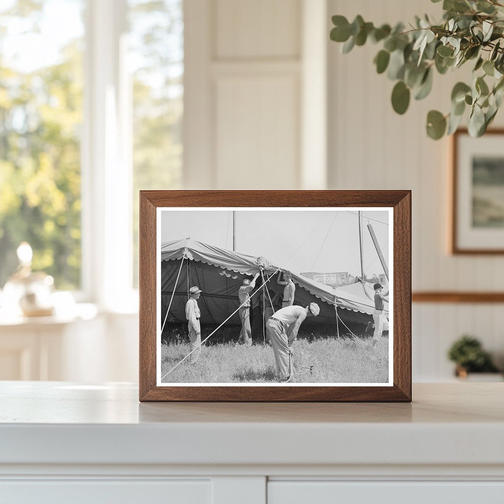 Tent Erecting for Lasses-White Show Sikeston Missouri 1938