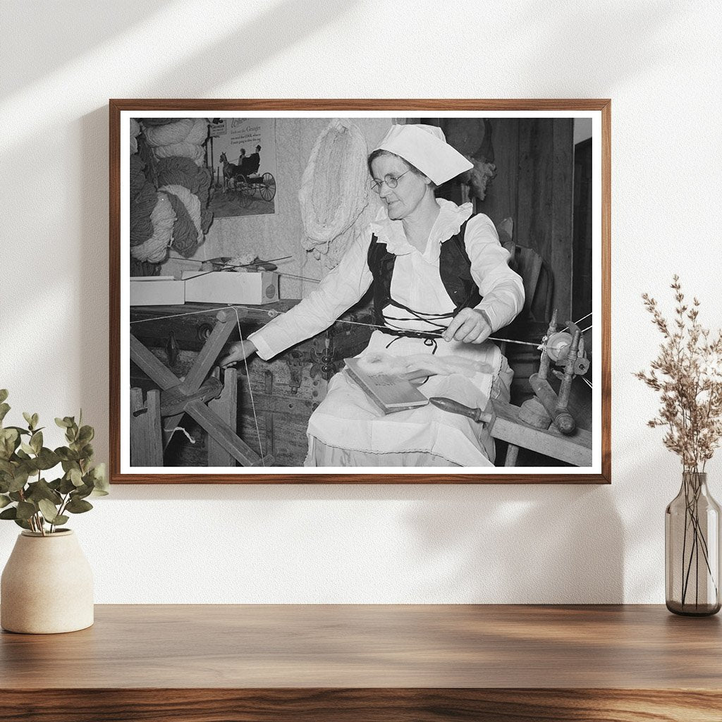 Madame Dronet Making Thread in Erath Louisiana 1938