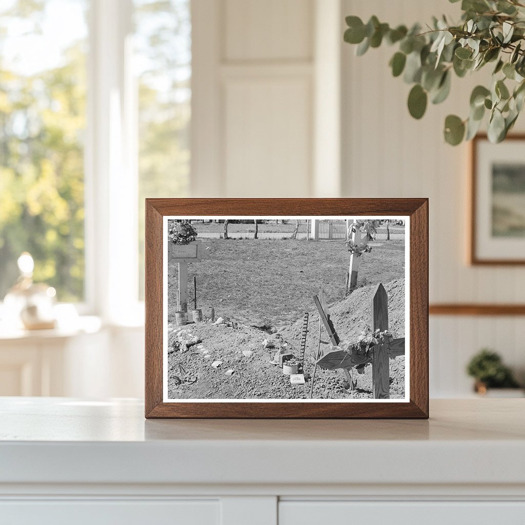 Vintage Mexican Grave in Raymondville Texas 1939