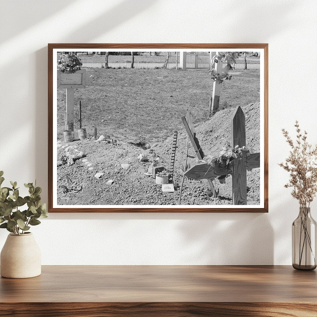 Vintage Mexican Grave in Raymondville Texas 1939