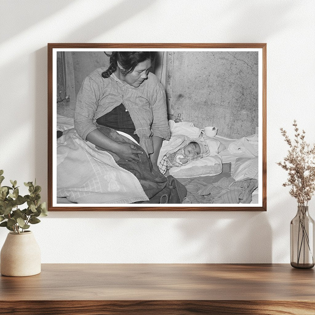 Mexican Mother with Newborn Baby Crystal City 1939
