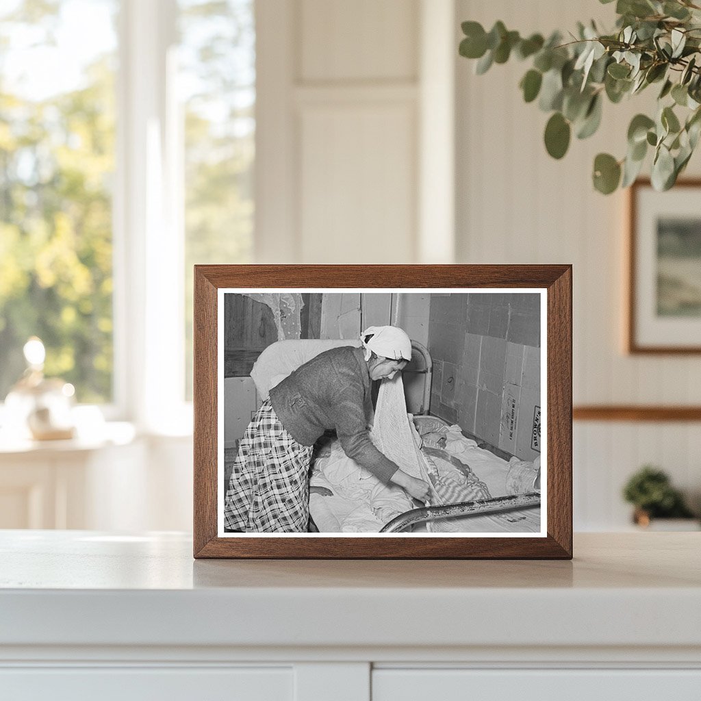 Mexican Mother Covers Sleeping Child in Crystal City 1939