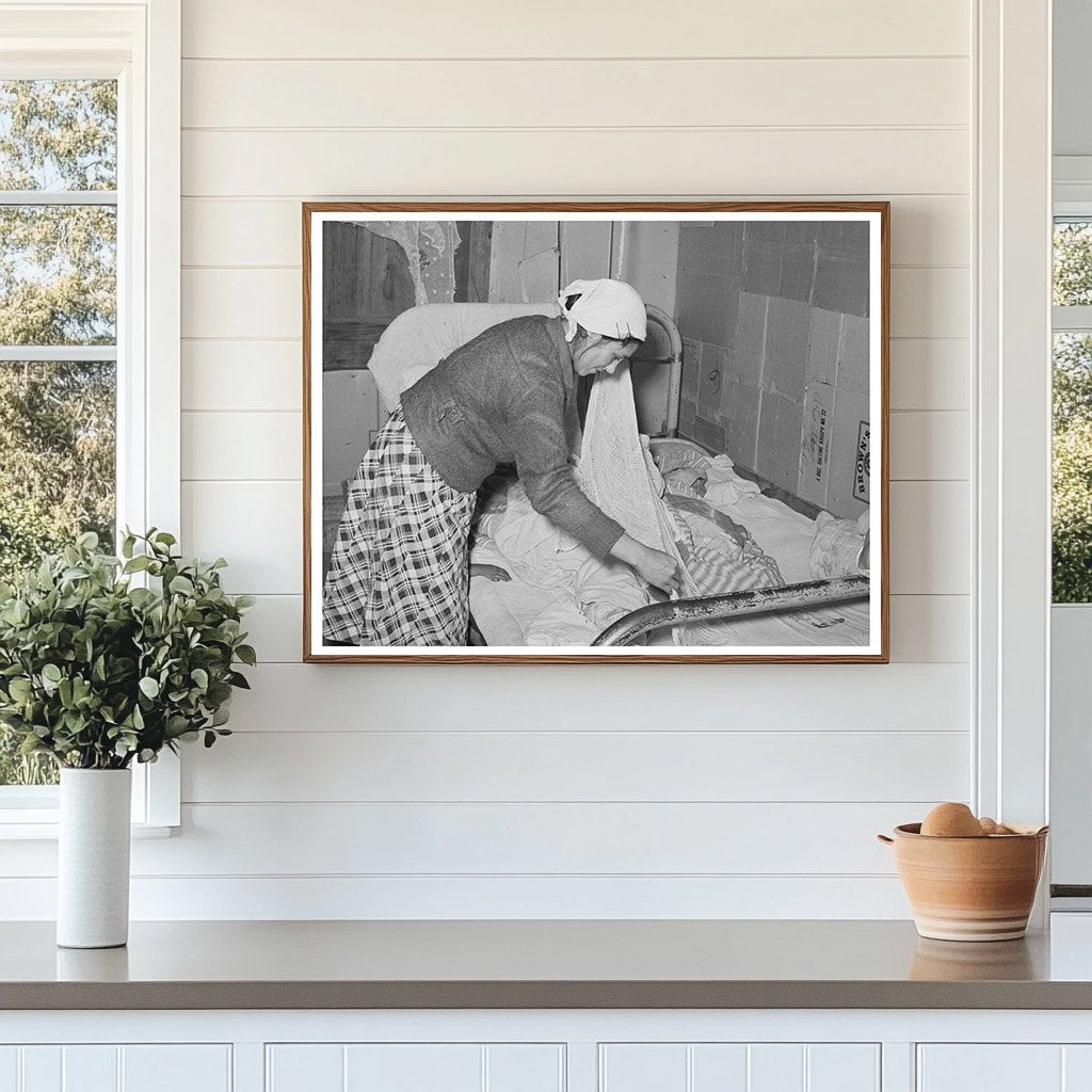 Mexican Mother Covers Sleeping Child in Crystal City 1939