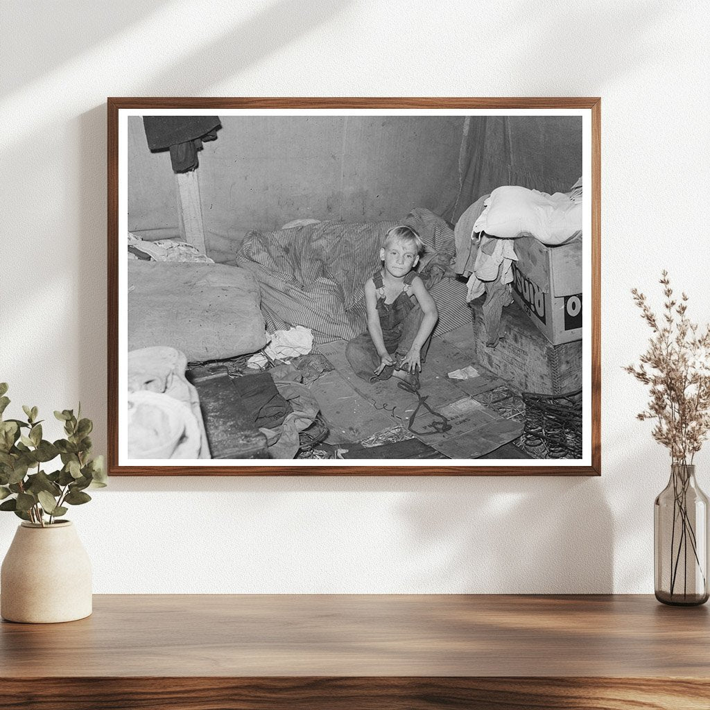 Migrant Child in Tent Corpus Christi Texas March 1939