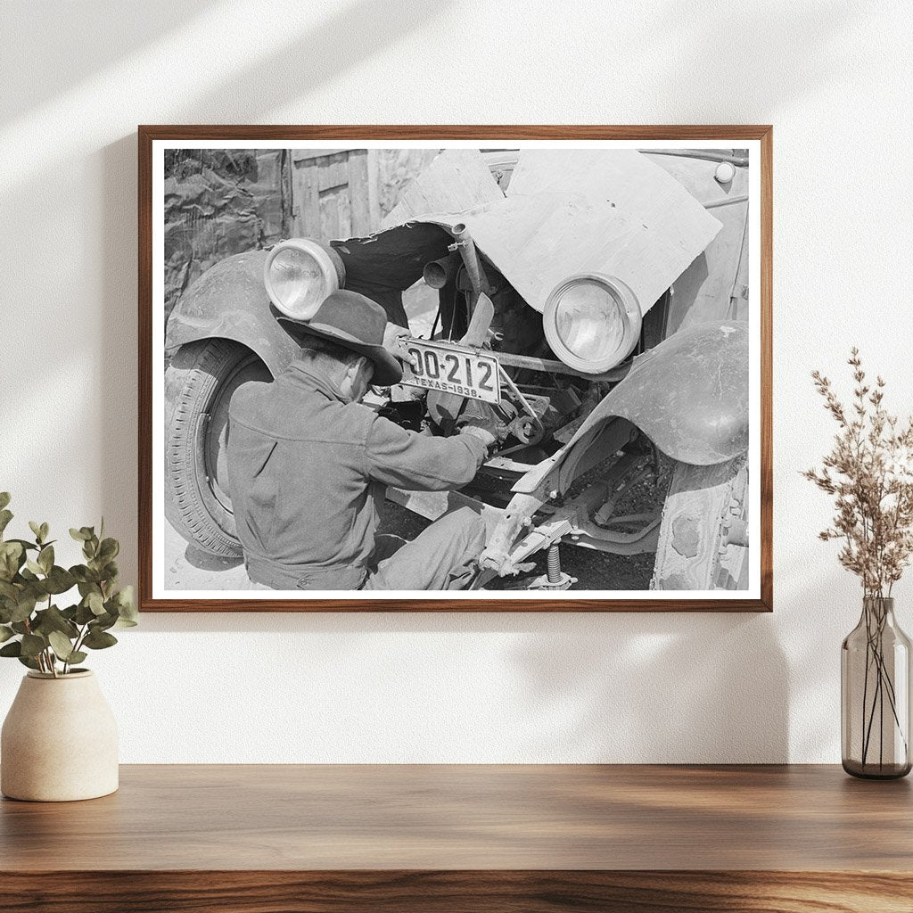 Mexican Individual Repairs Car in San Antonio 1939