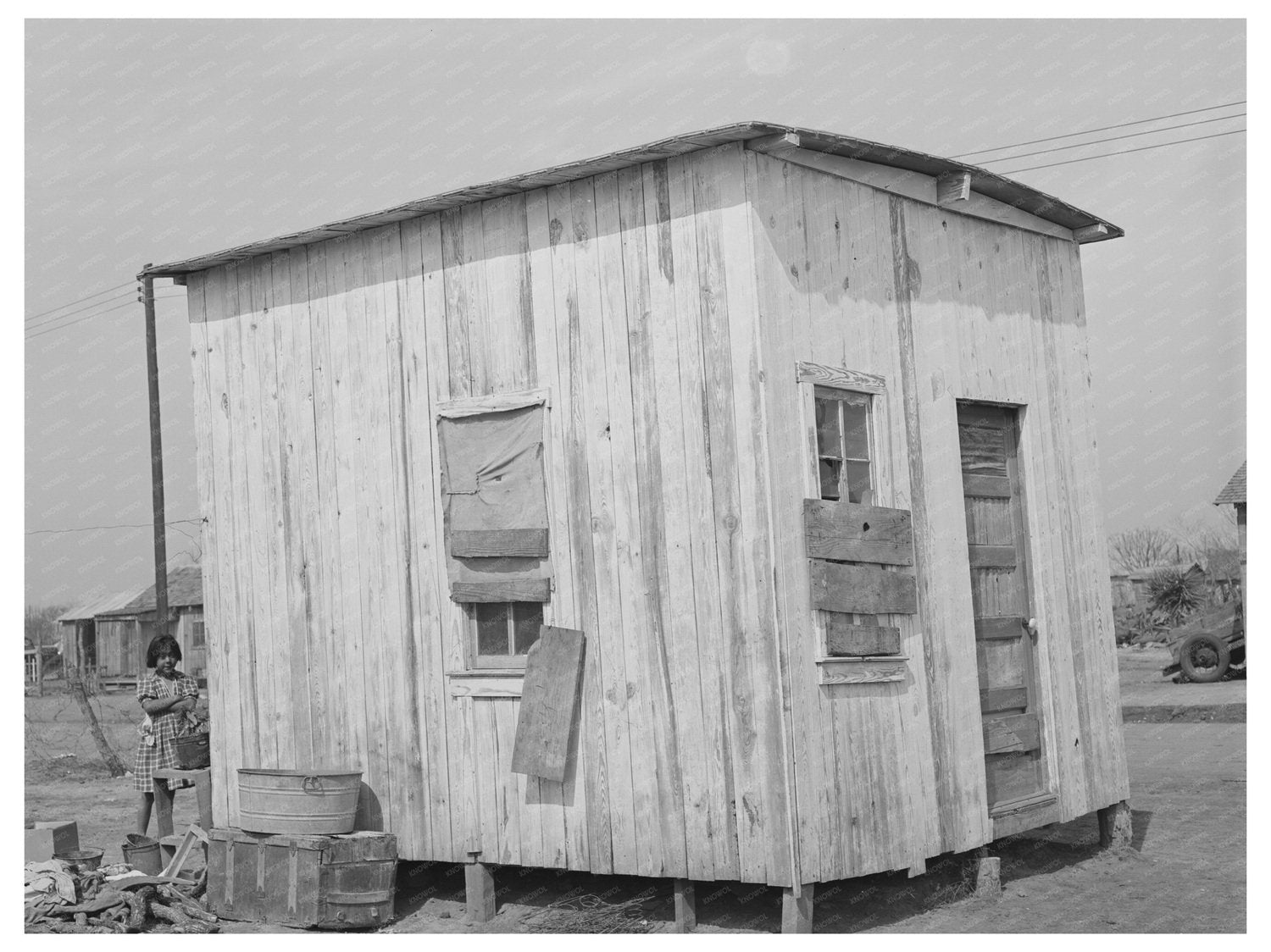 Vintage 1939 Crystal City Texas Dwelling with Families