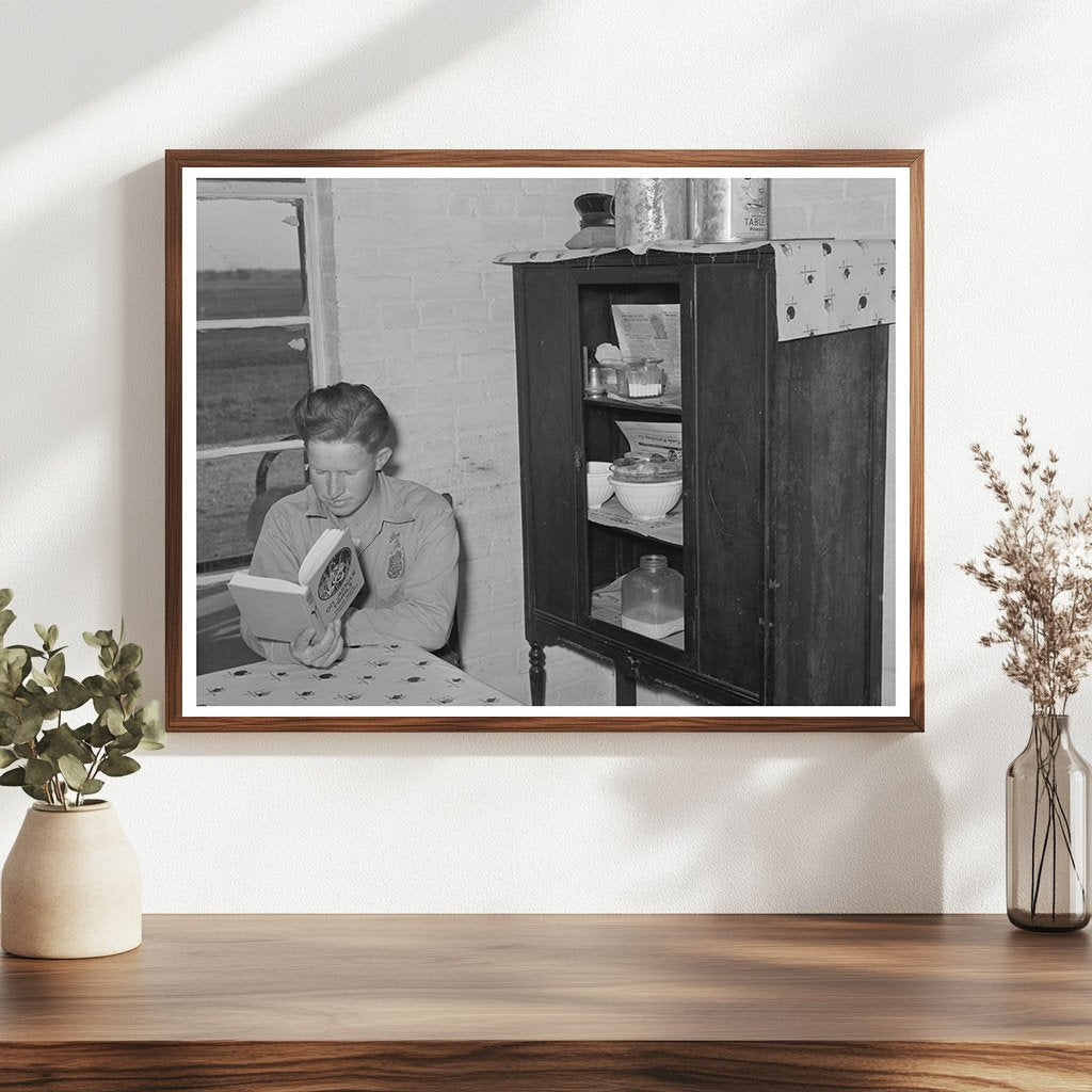 Vintage 1939 Photograph of Boy in El Indio Texas