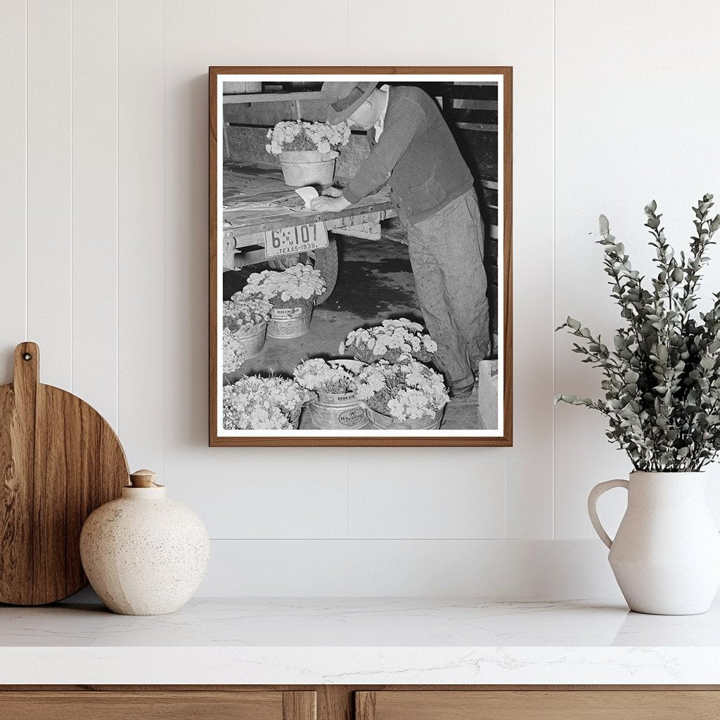 Flower Peddler at San Antonio Market March 1939