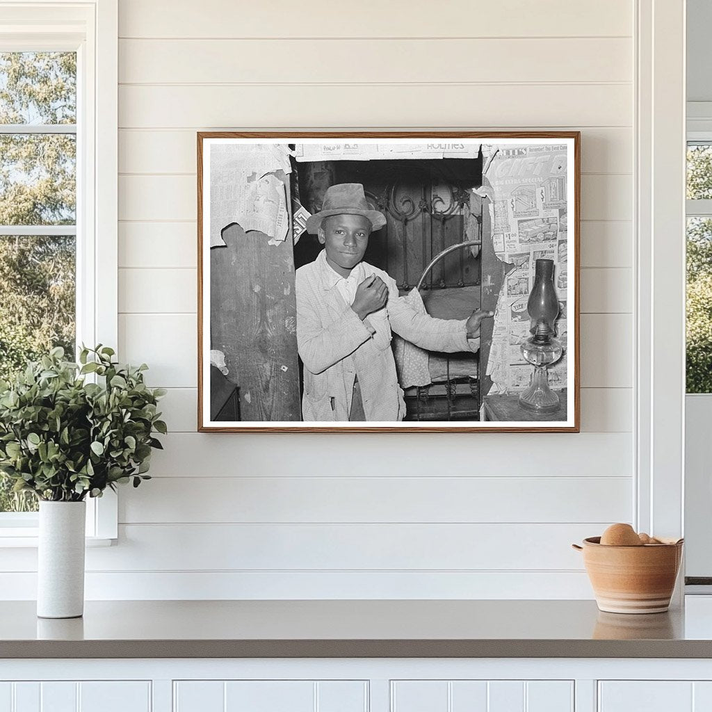 Strawberry Picker in Doorway Hammond Louisiana April 1939