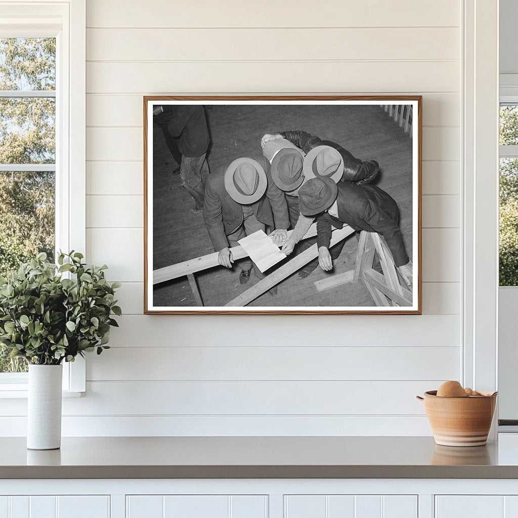 Strawberry Auction Buyers in Hammond Louisiana April 1939