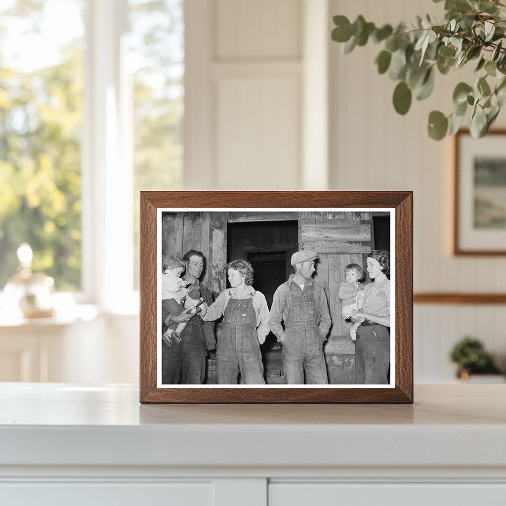 Migratory Berry Pickers in Ponchatoula Louisiana 1939