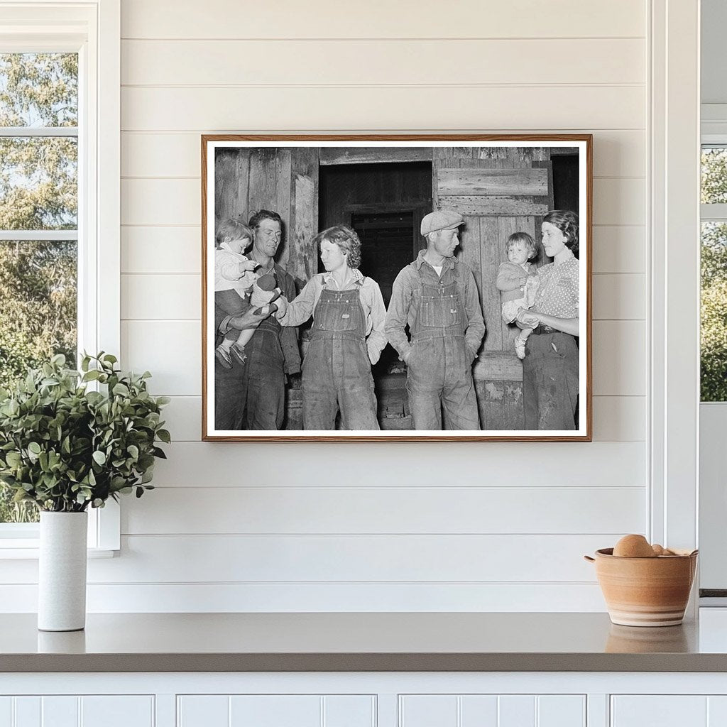 Migratory Berry Pickers in Ponchatoula Louisiana 1939