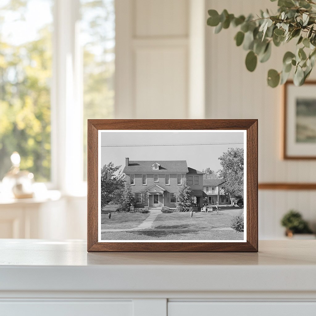 San Augustine Texas Home Converted to Hotel 1939