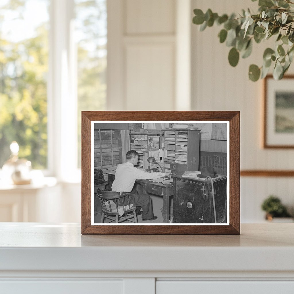 San Augustine Texas Railway Express Office April 1939