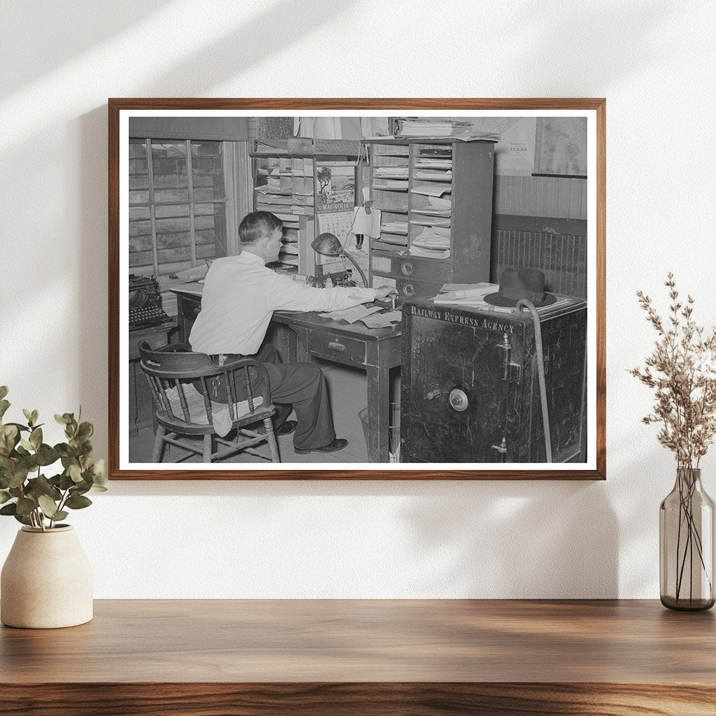 San Augustine Texas Railway Express Office April 1939