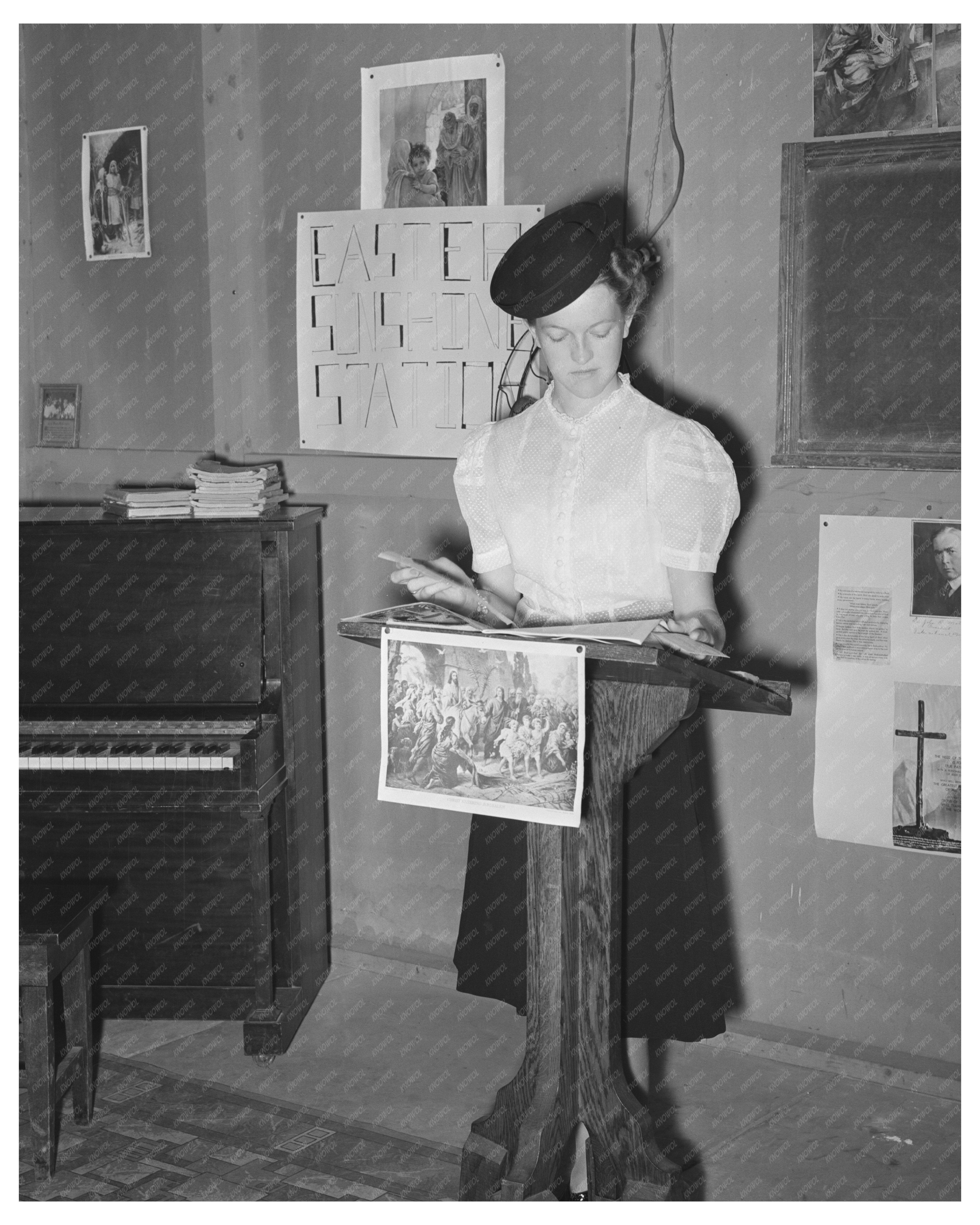 1939 Sunday School Class for Young Couples in San Augustine