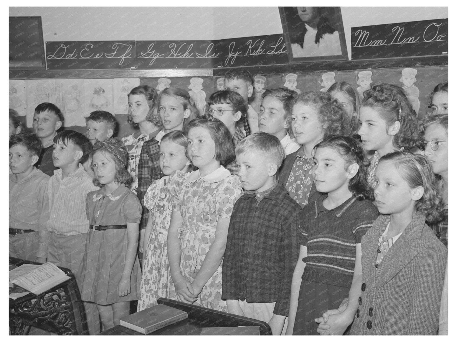 Schoolchildren Singing in San Augustine Texas 1939