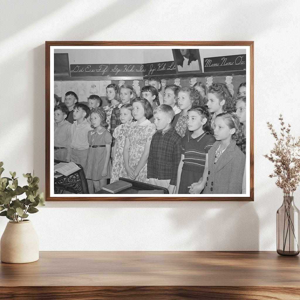 Schoolchildren Singing in San Augustine Texas 1939