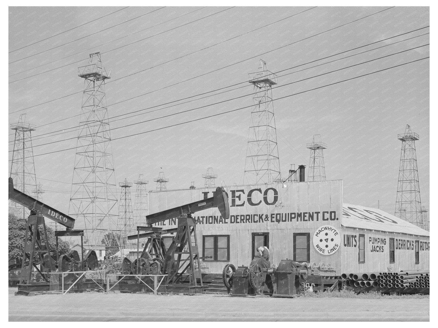 Kilgore Texas Oil Well Supply Company April 1939 Image