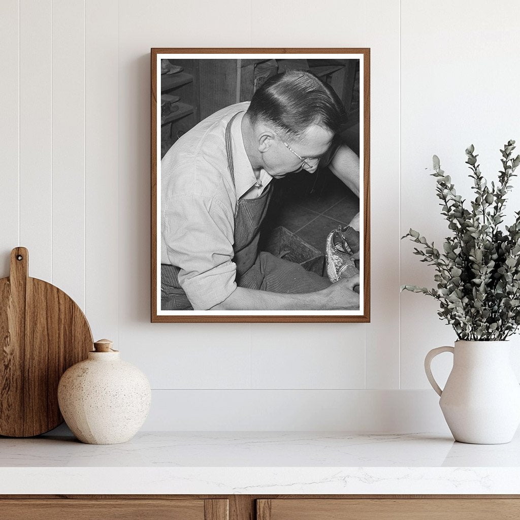 Bootmaker Crafting Boots in Alpine Texas May 1939