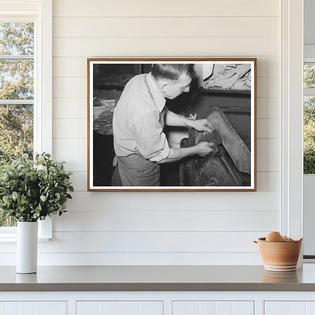Boot Shaping Process in Alpine Texas May 1939