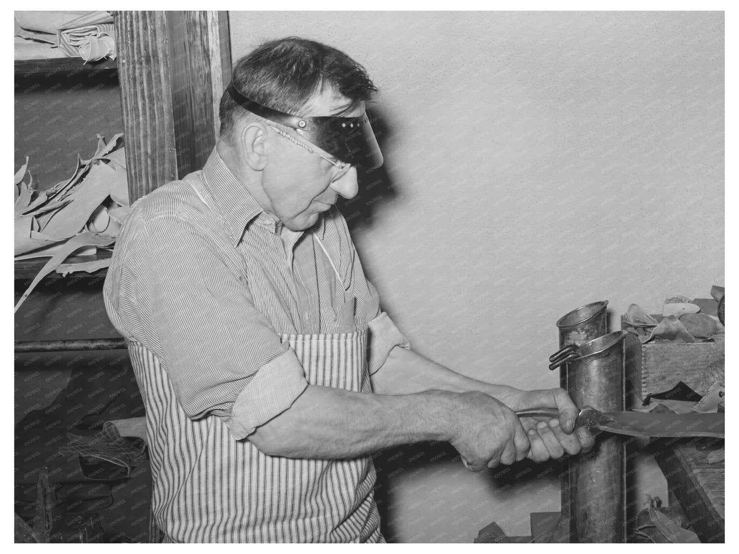 Boot Shop Interior Skiving Sole Leather Alpine Texas 1939