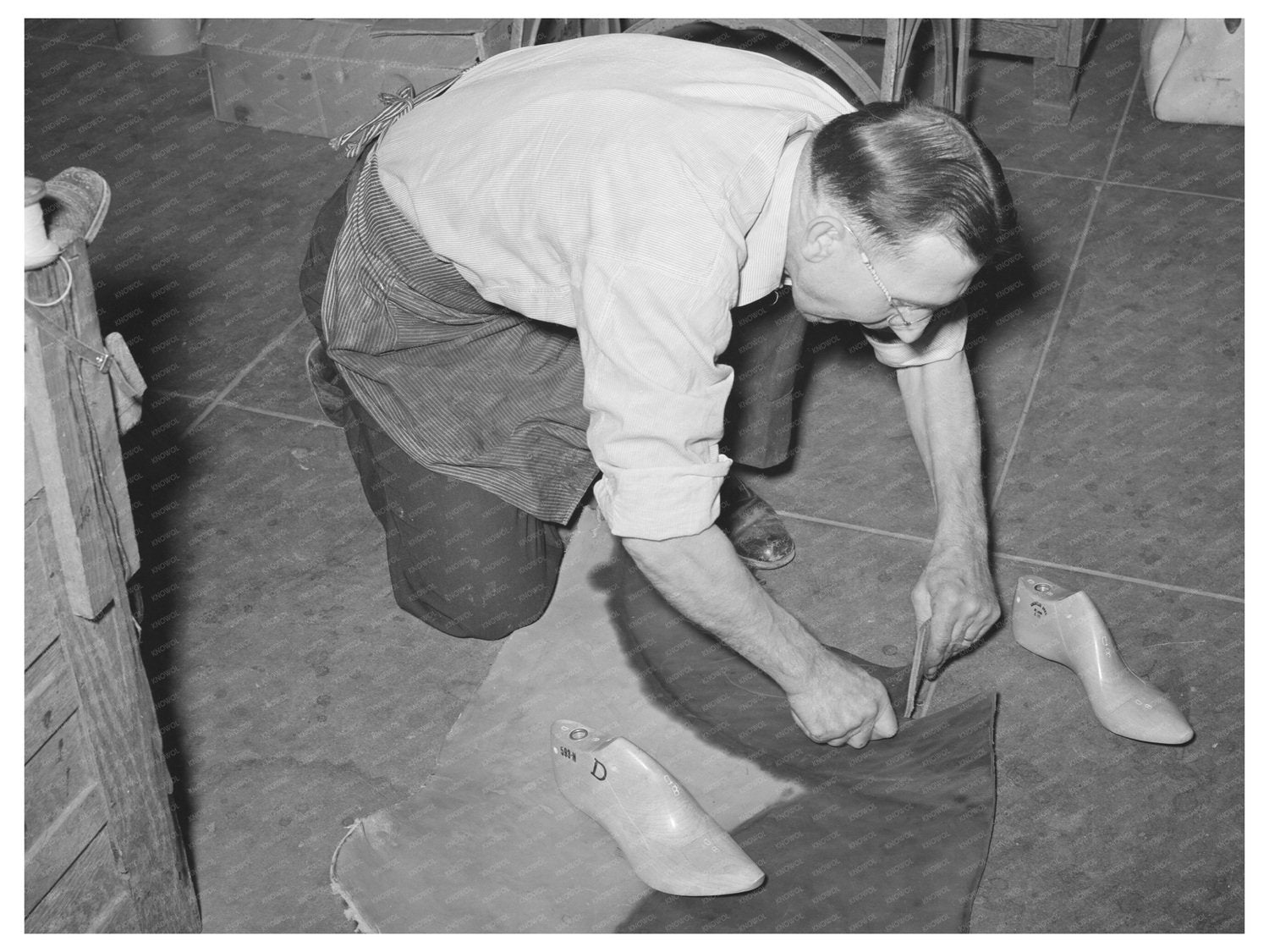 Boot Sole Cutting in Brewster County Texas May 1939